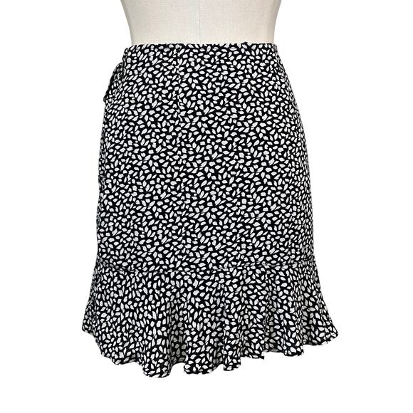 Abercrombie & Fitch Tulip Ruffle Miniskirt with Bow - Picture 6 of 10